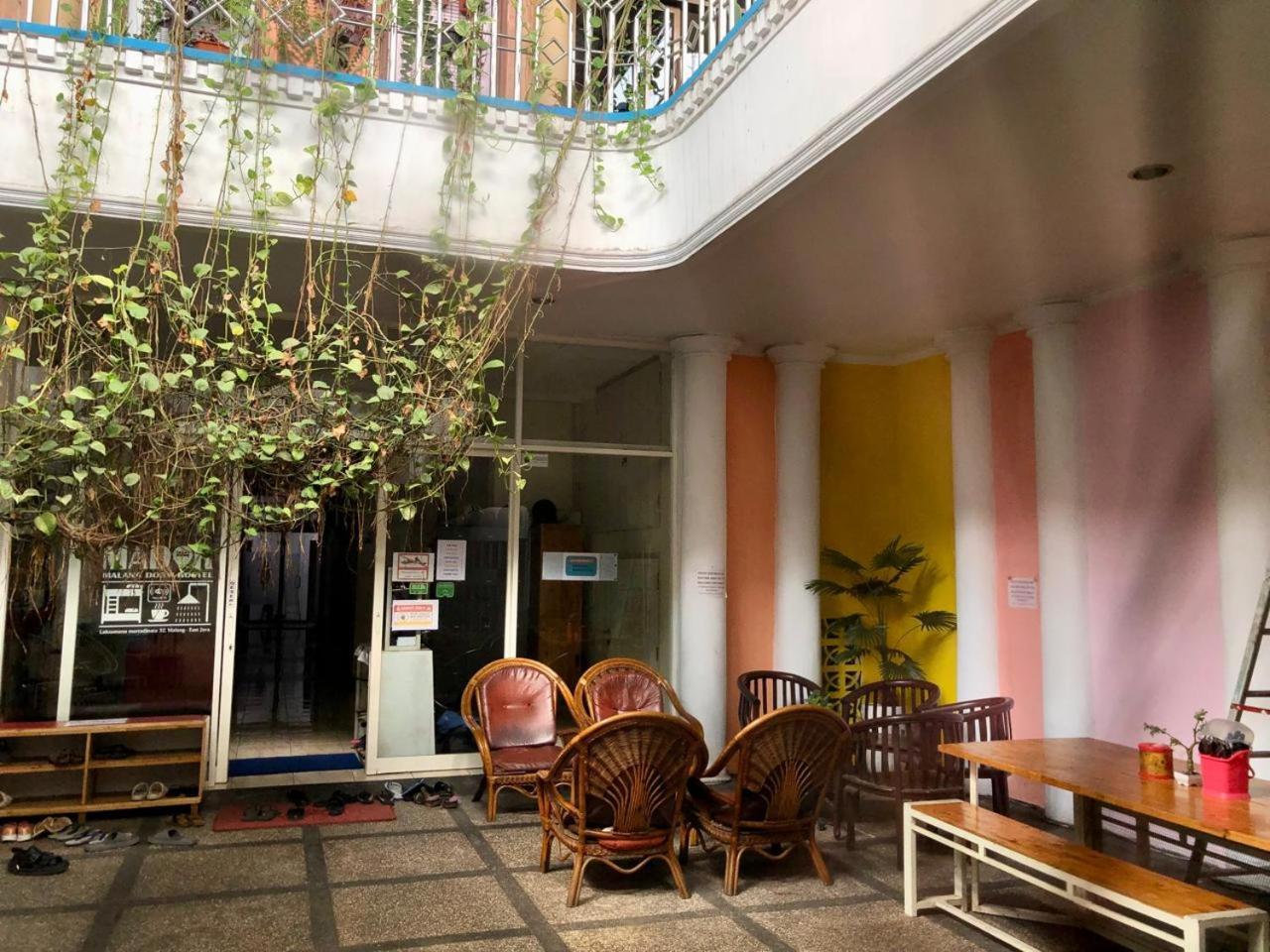 Mador Malang Dorm Hostel Ngoại thất bức ảnh